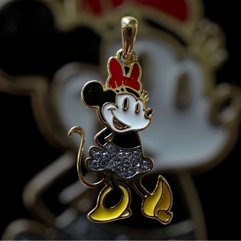 Minnie Mouse Pendant With Red Bow 20$